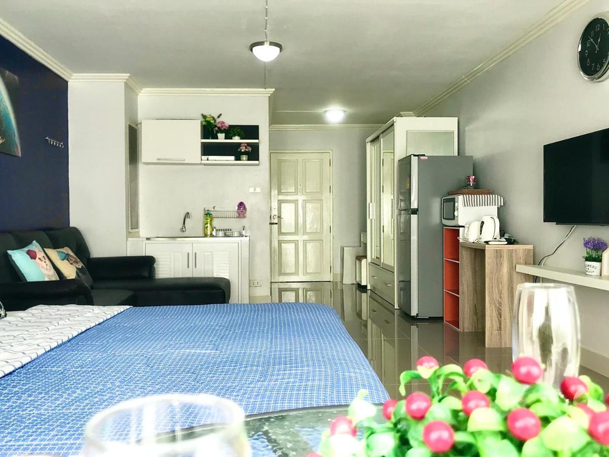 Cozy B At Nimman Studio Room In Condominium Chiang Mai Bagian luar foto