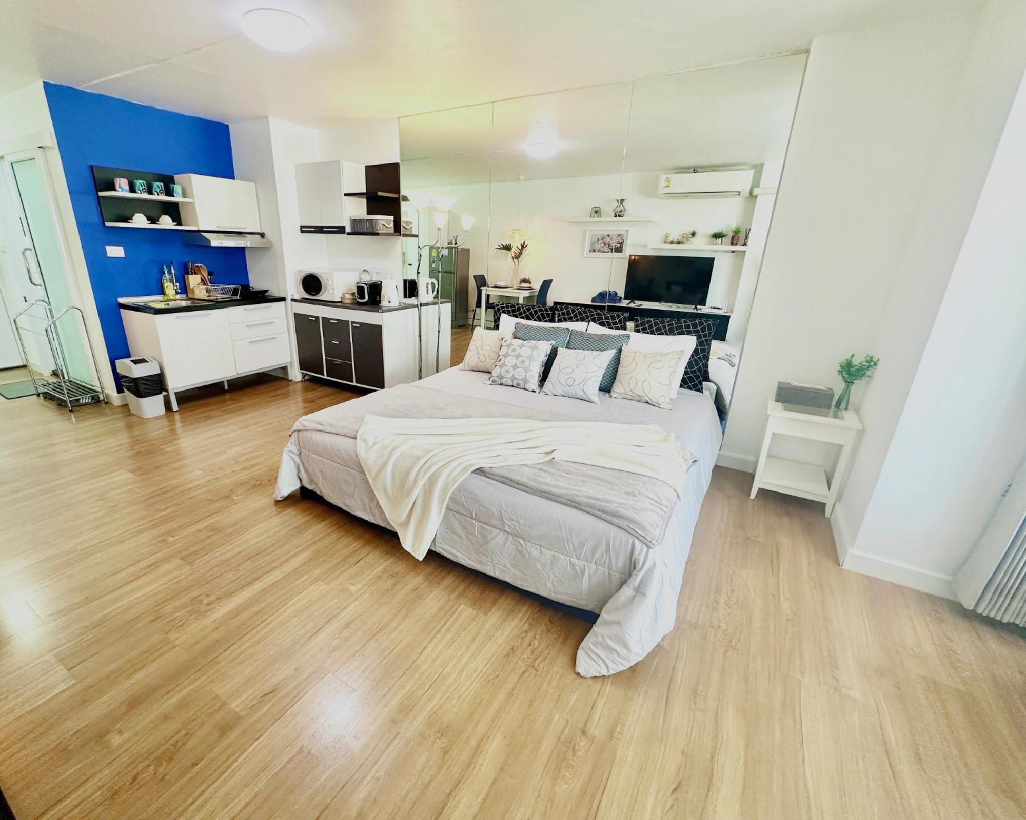 Cozy B At Nimman Studio Room In Condominium Chiang Mai Bagian luar foto