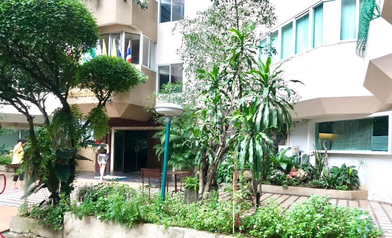 Cozy B At Nimman Studio Room In Condominium Chiang Mai Bagian luar foto
